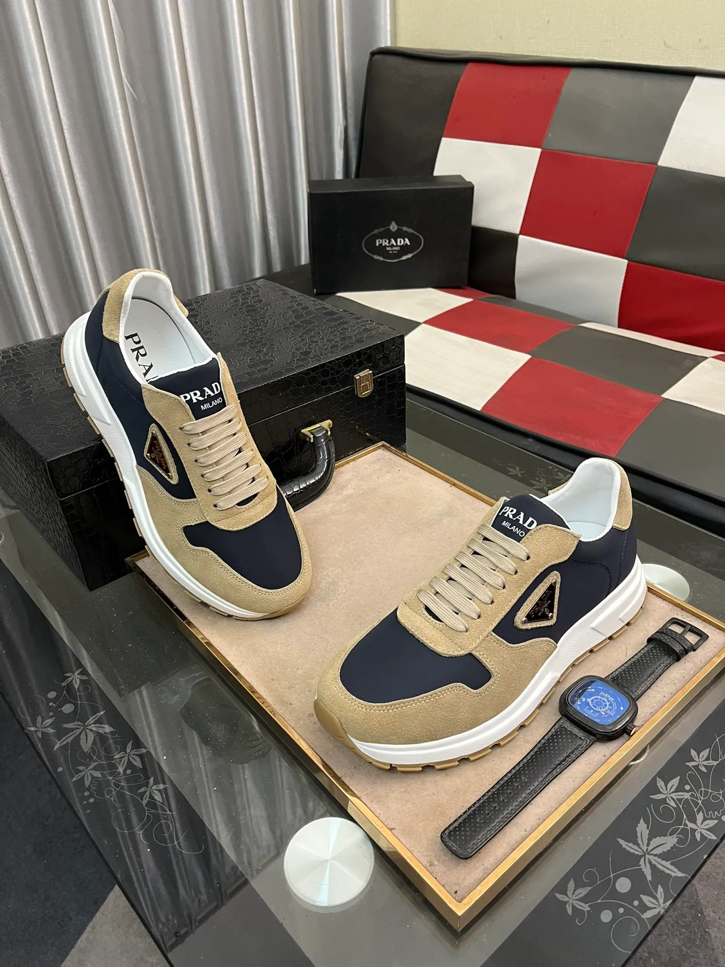 Men's shoes 💰540⌚️⌚️【PRADA】Prada - High-end quality casual sports shoes - Upper: calfskin shoe body with branded metal fasteners, - Inner lining: breathable leather lining - Outsole: ultra-light TPU foam·rubber; molded outsole -Super high quality control·Fine workmanship: highlighted (high-end·luxury·grade) -Size: 38-444️⃣Colors available